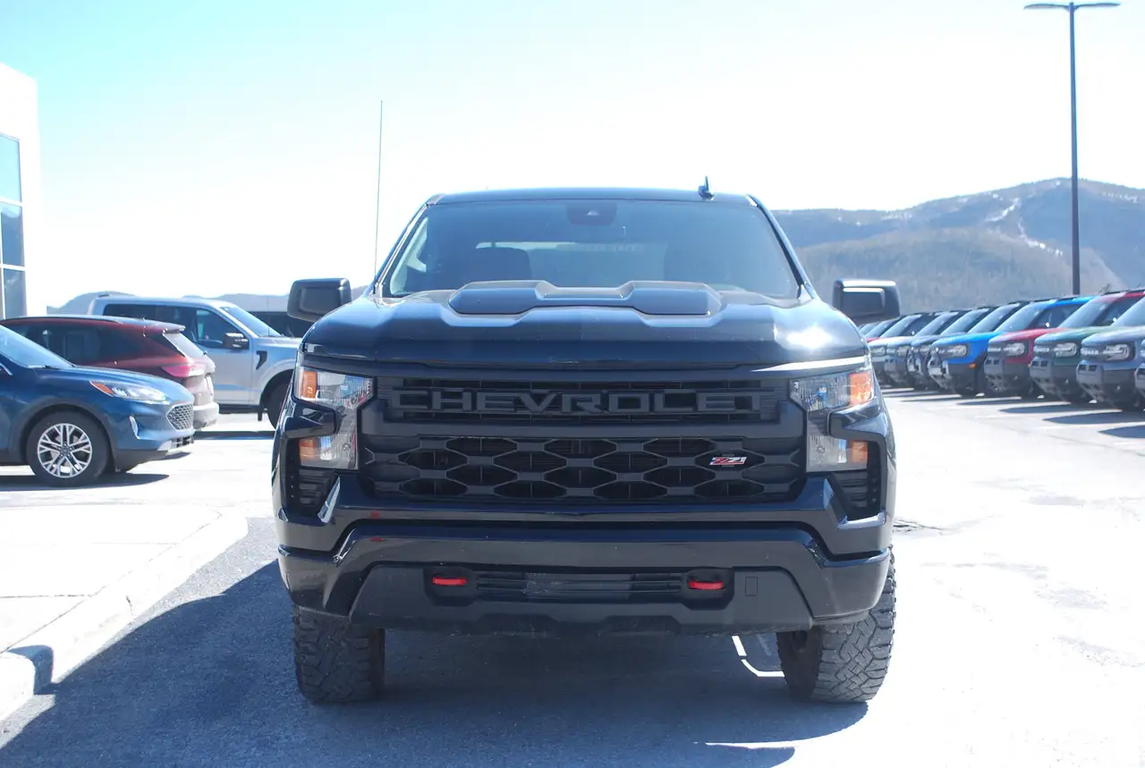 Chevrolet Silverado 1500 снимка Chevrolet Silverado 1500