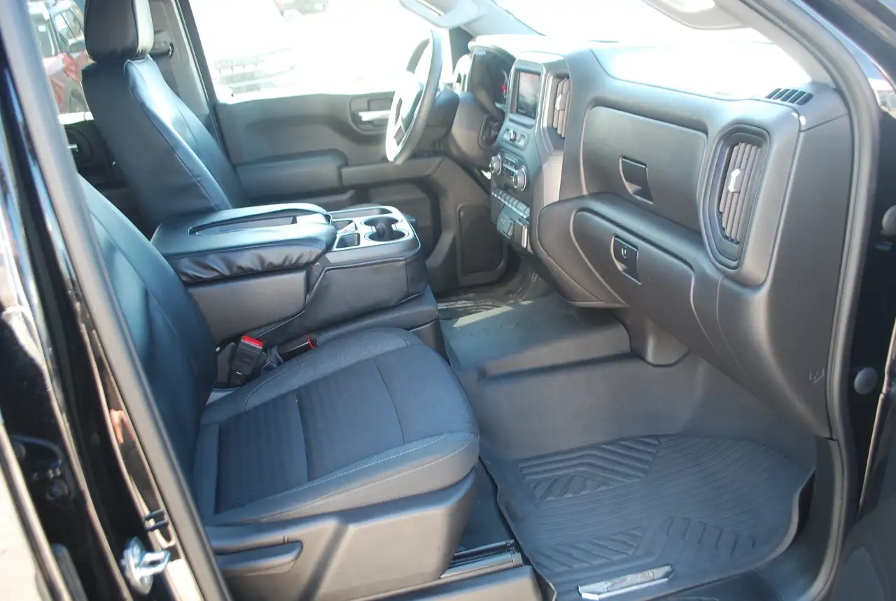 Chevrolet Silverado 1500 снимка Chevrolet Silverado 1500