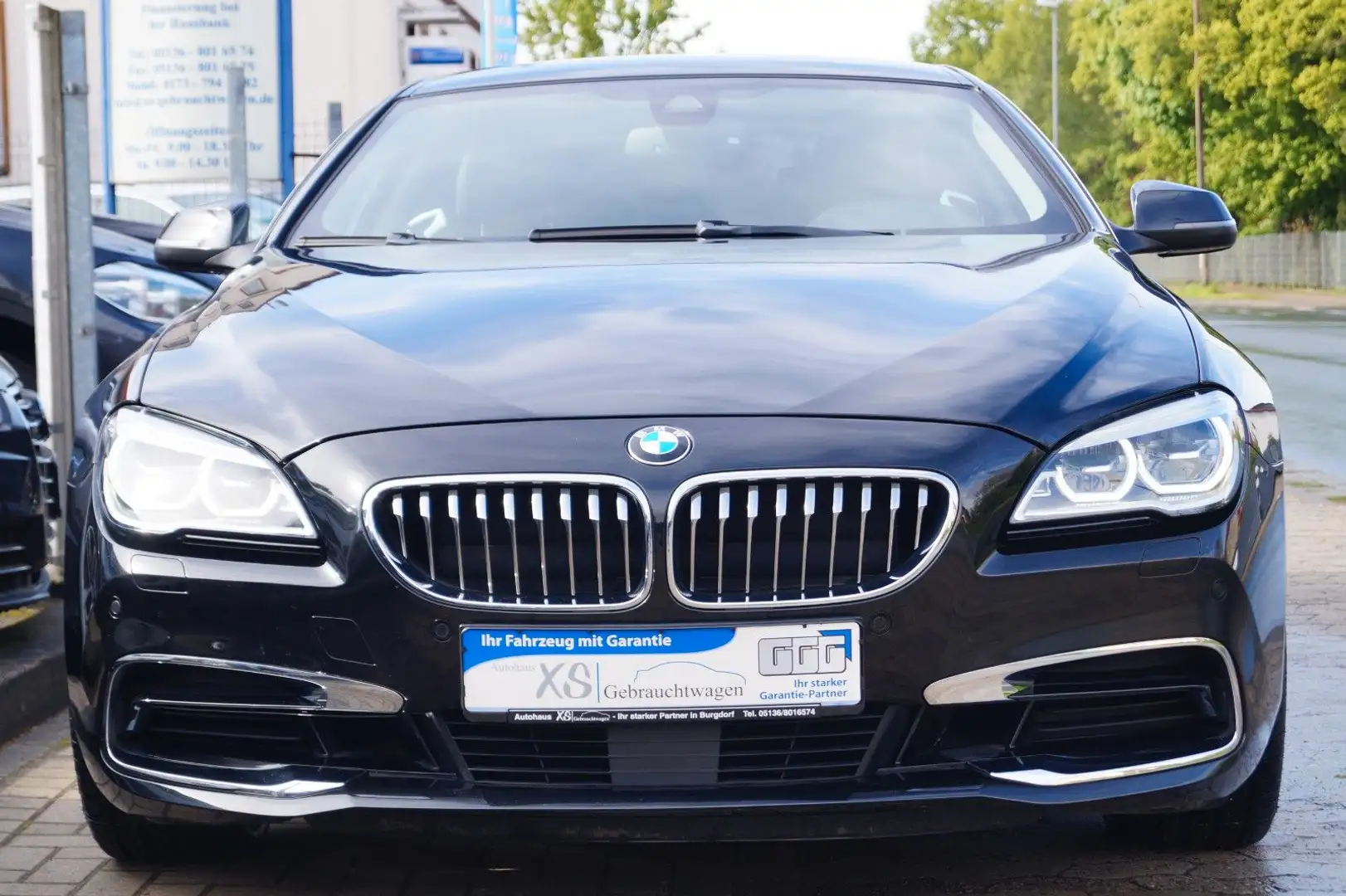 BMW 640 i Coupé Sport-Automatik aus 2.Hand Scheckheft Black - 2