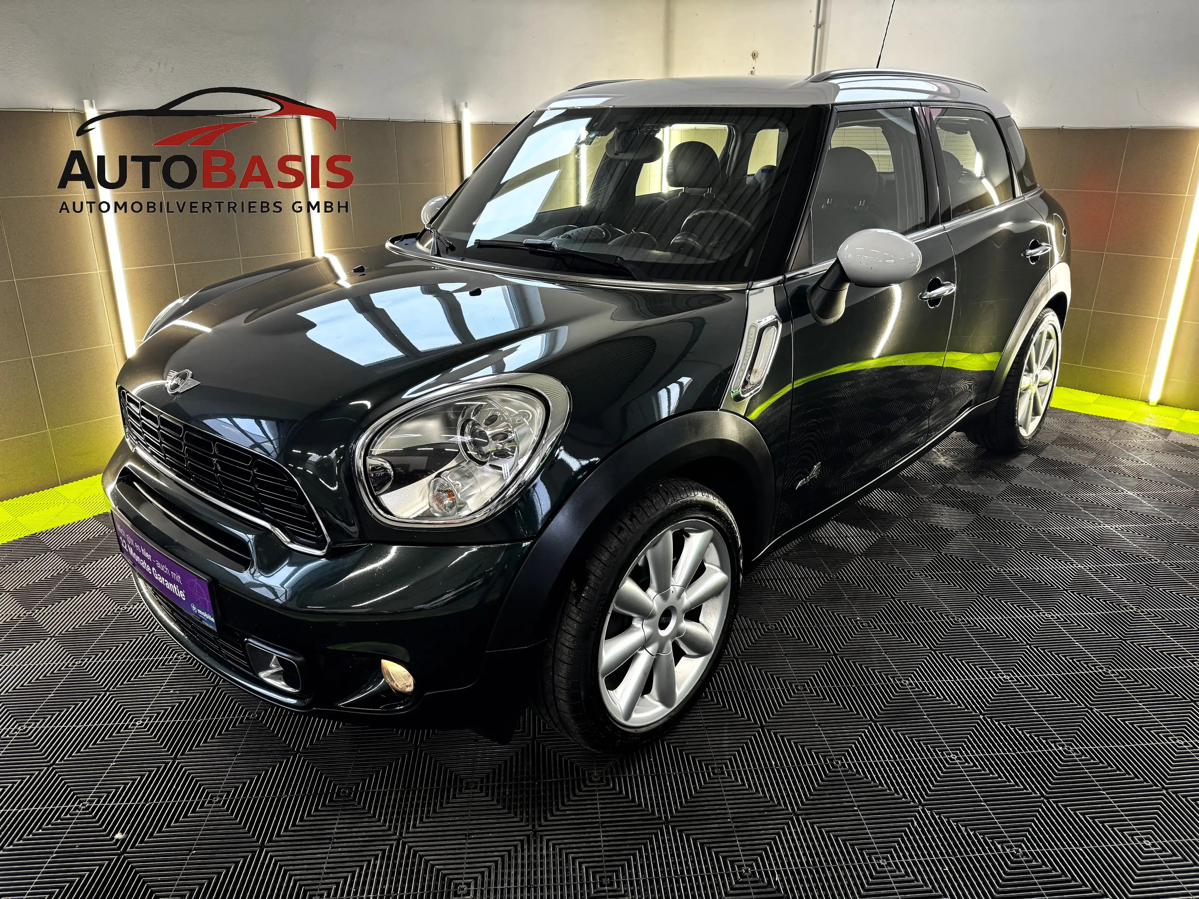 MINI Cooper S Countryman Cooper S All4 Xenon/PDC/Sitzheizung/Neues Service
