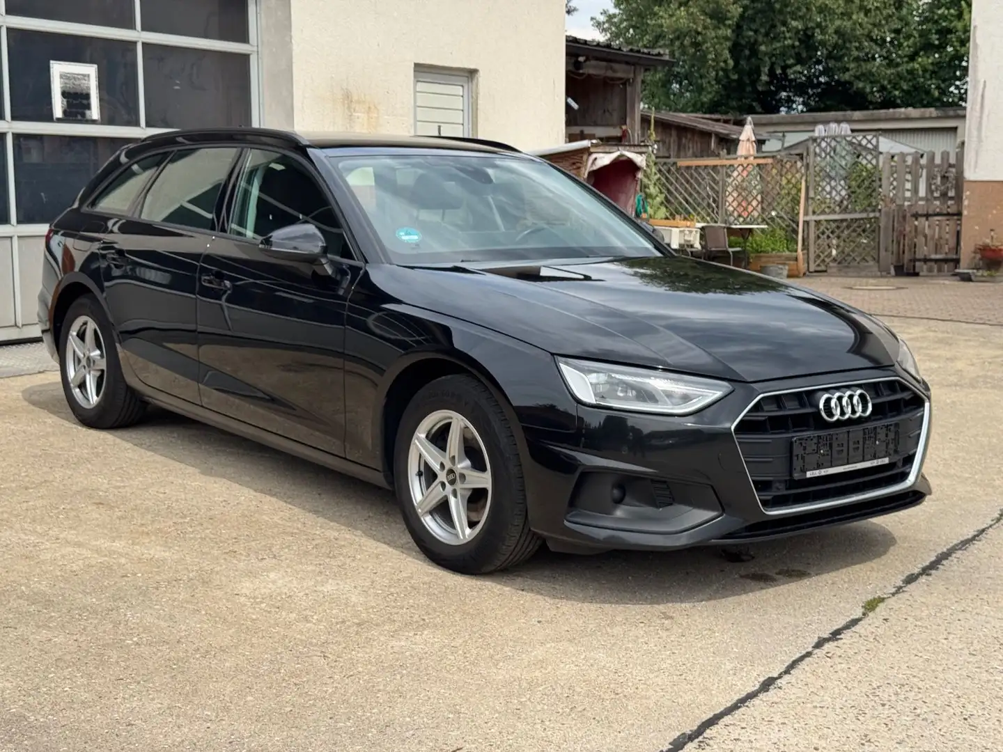 Audi A4 30 TDI S tronic Avant 1.HAND+8FACH (2355) Zwart - 2
