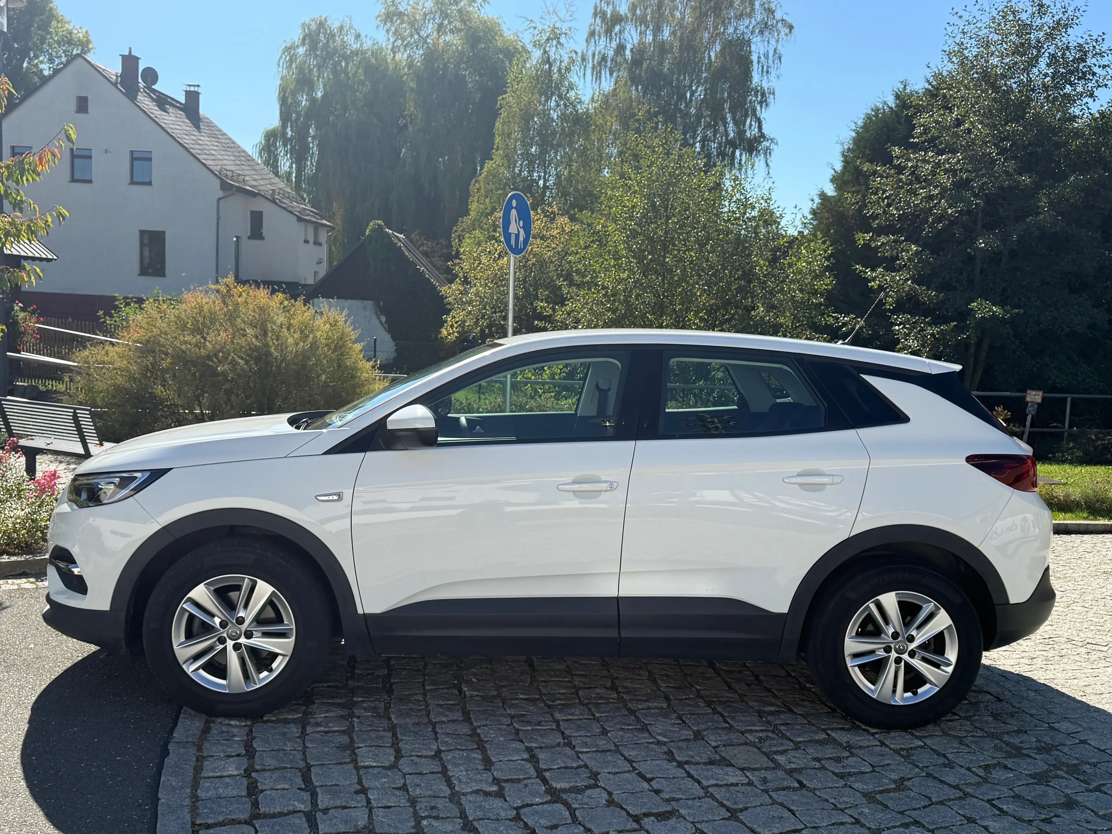 Opel Grandland X Automatik/Tempomat/LED — photo 6