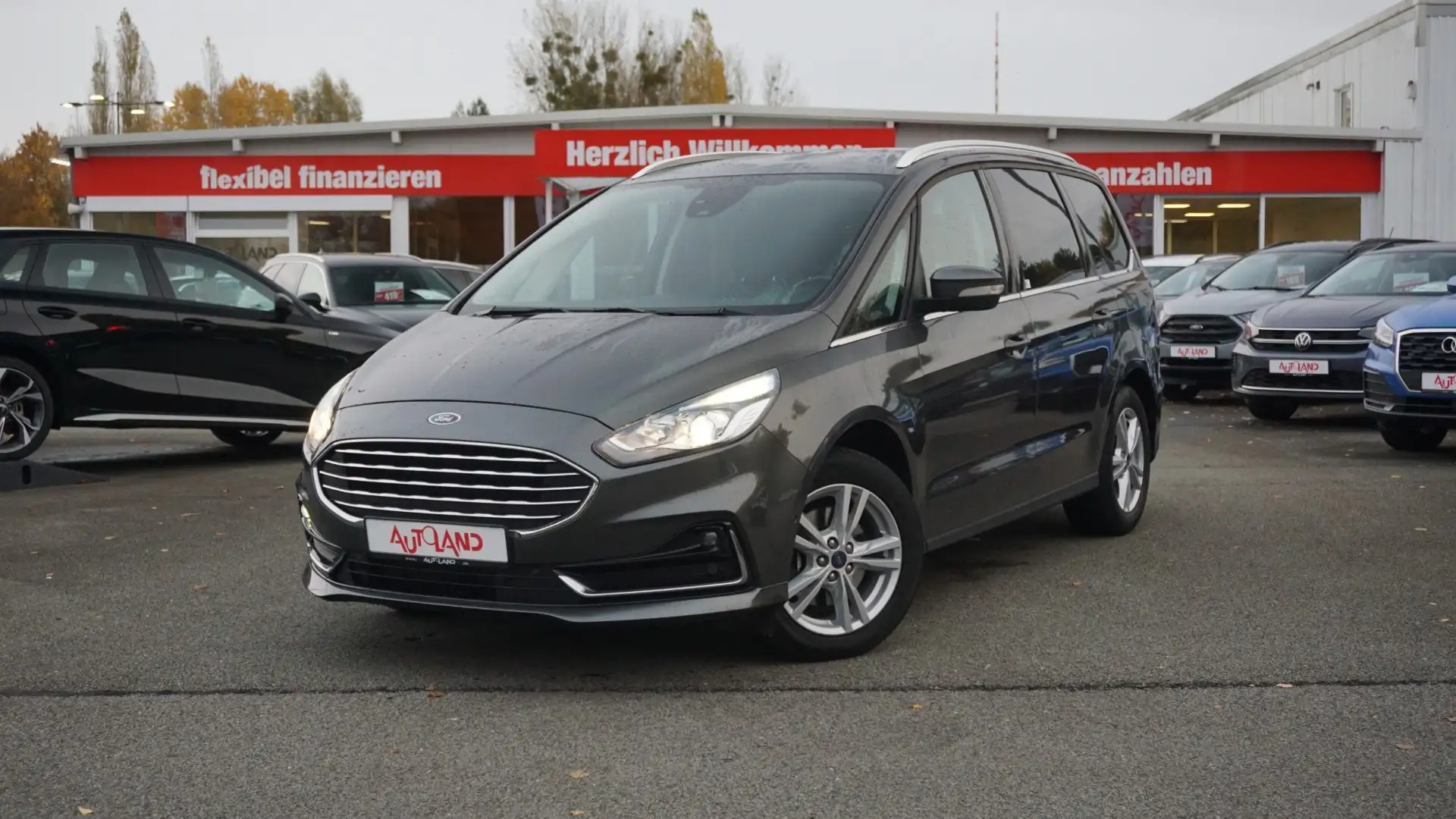 Ford Galaxy 2.0 EcoBlue Titanium AHK Navi Sitzheizung Gris - 2