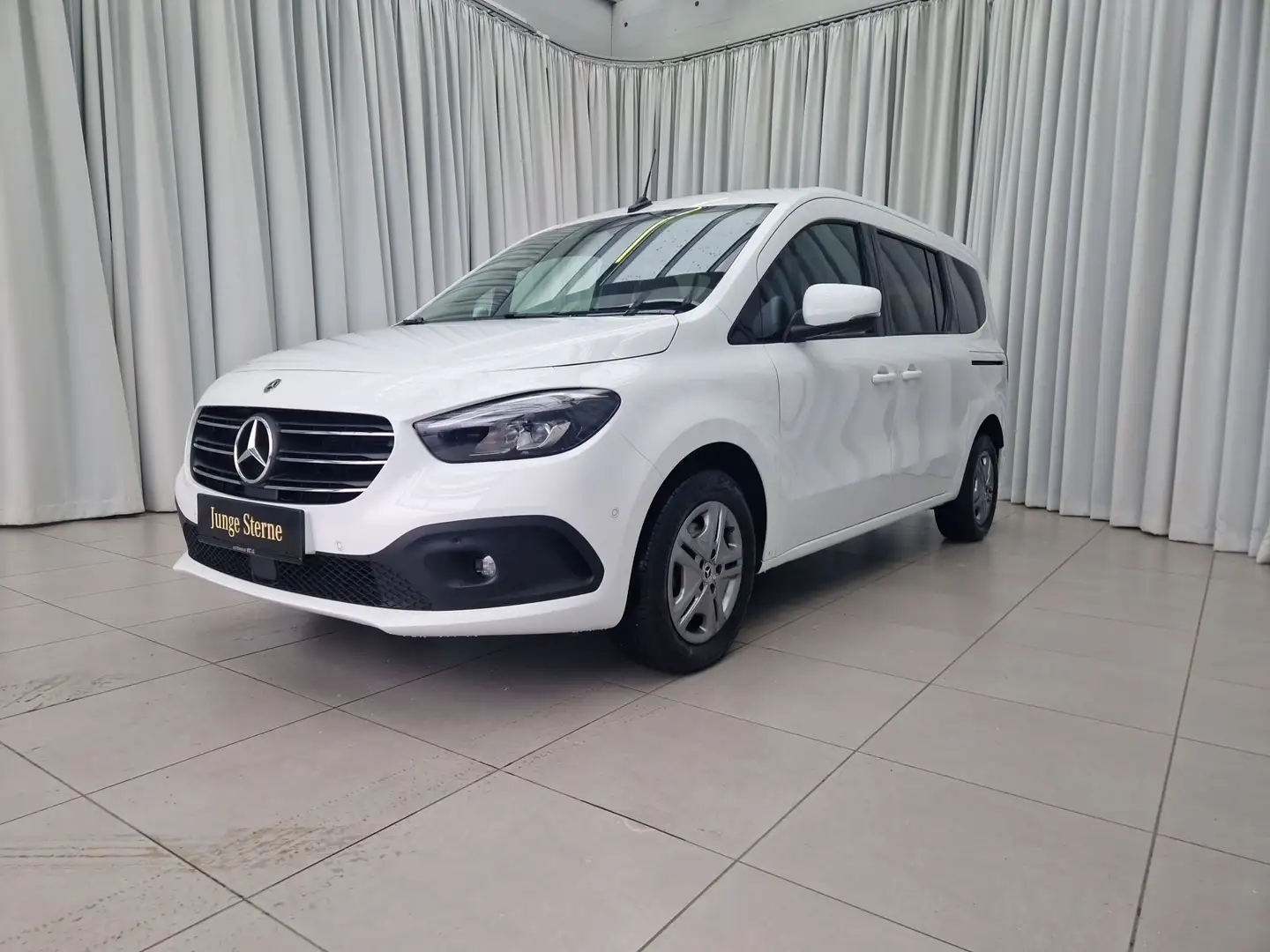Mercedes-Benz T-Klasse T 180 STYLE Lang 7 Sitzer Weiß - 2