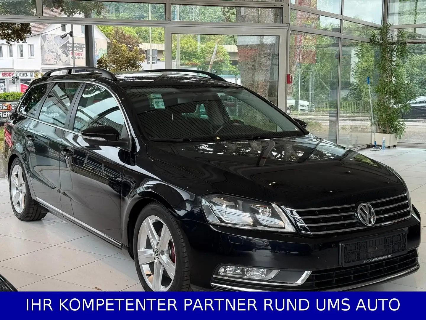 Volkswagen Passat Variant Passat Comfortline 2,0 TDI/HIGHLINE/1.HAND Schwarz - 1