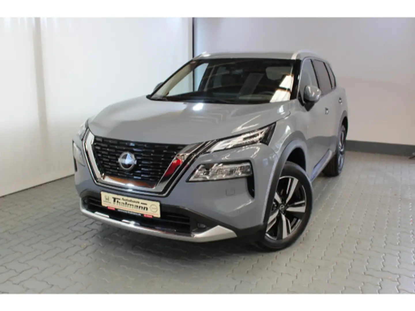 Nissan X-Trail 1.5 VC-T MHEV Tekna Grau - 2