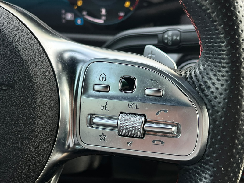 Mercedes-Benz A 180 PACK AMG - AUTOMATIQUE - PACK LUMIERE - CAMERA — photo 12