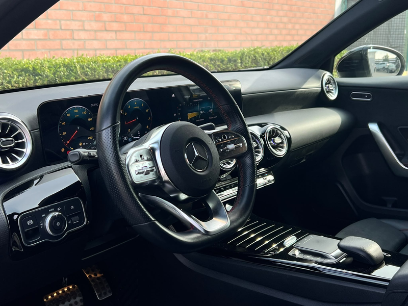 Mercedes-Benz A 180 PACK AMG - AUTOMATIQUE - PACK LUMIERE - CAMERA — photo 9