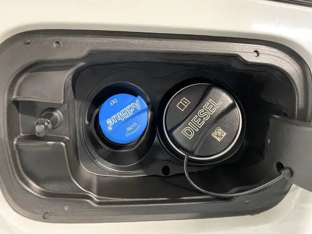BMW 3 Series view 20