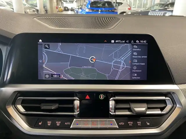 BMW 3 Series view 10