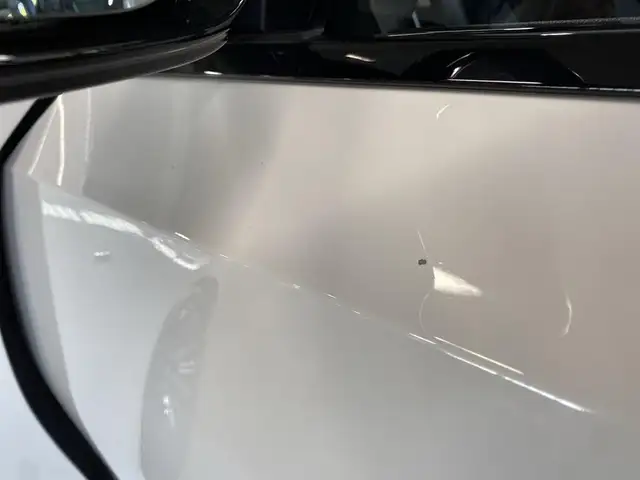 BMW 3 Series view 19