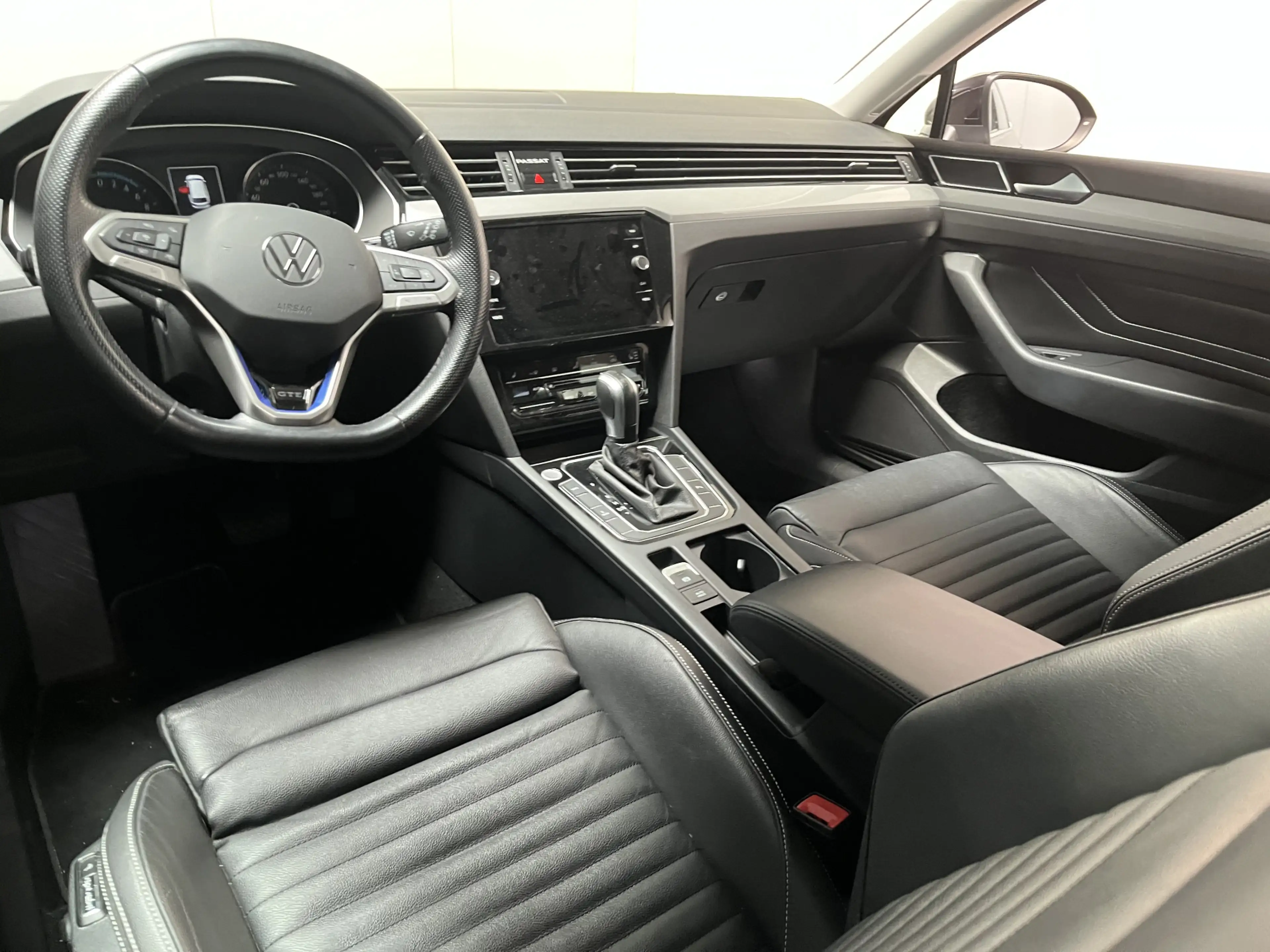 Volkswagen Passat Variant 1.4 TSI PHEV GTE Business / AUTOMAAT/ TREKHAAK/ LE — photo 7