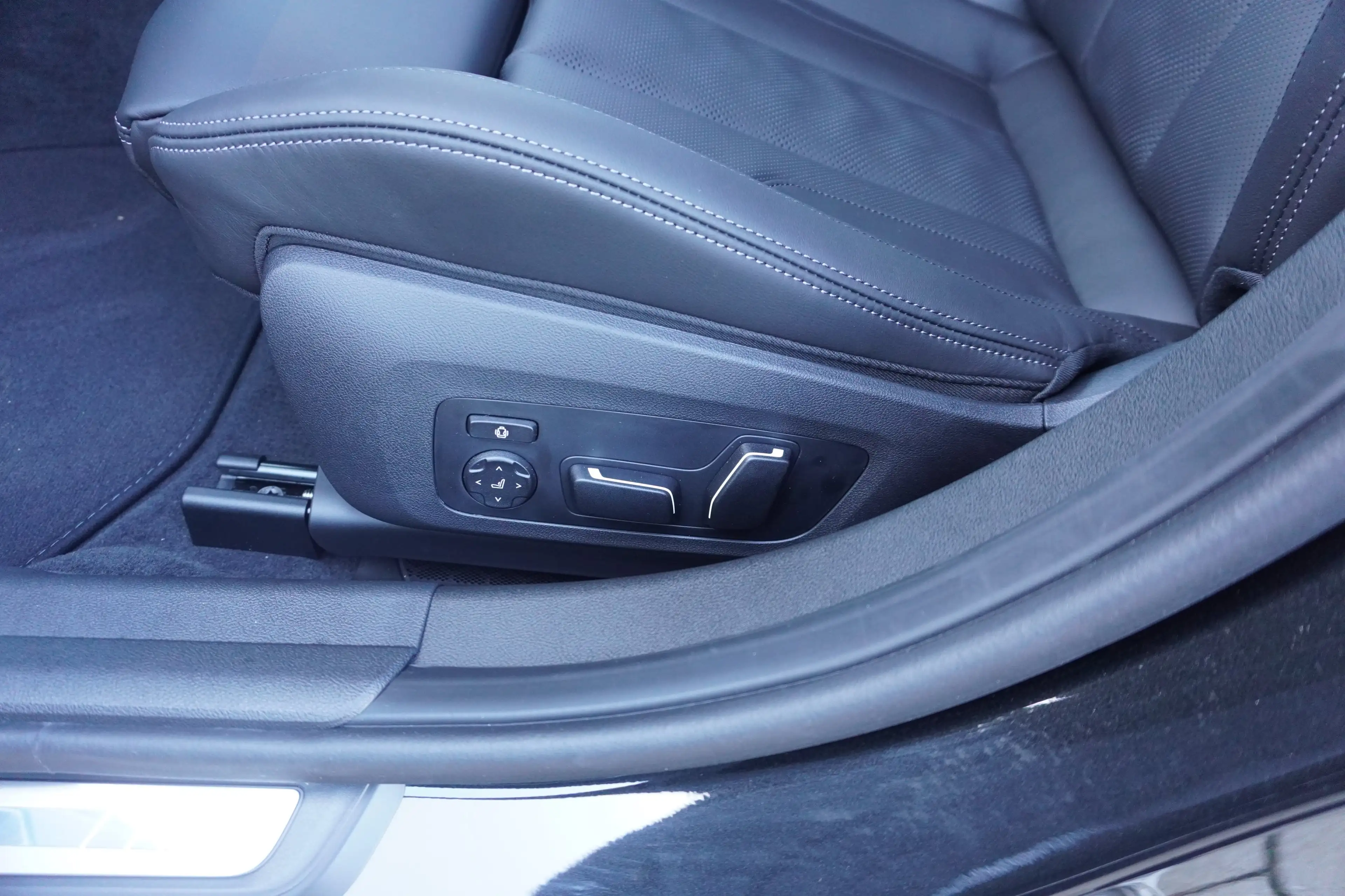 BMW M3 Touring Competition Mxdrive HeadUp ACC 360Kamera C — photo 11