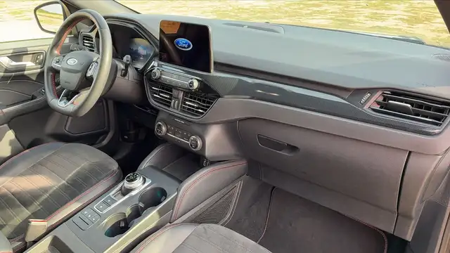 Ford Kuga view 10