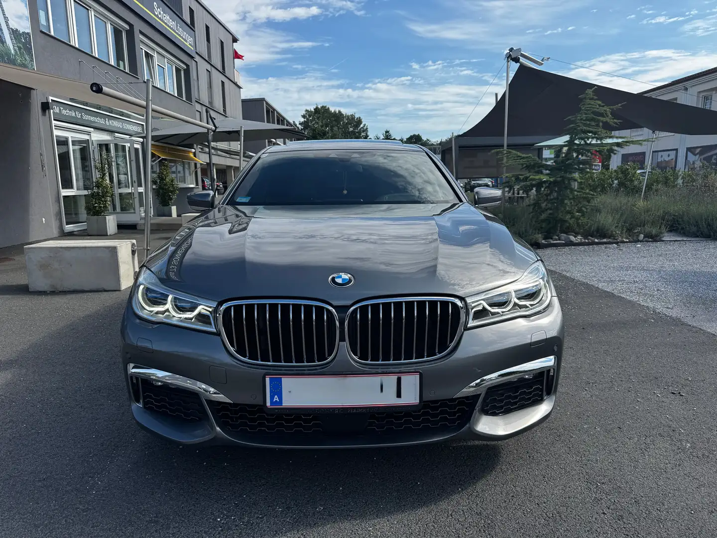 BMW 740 Ld xDrive Aut. *MEGA Ausstattung, uvm.* Gris - 2