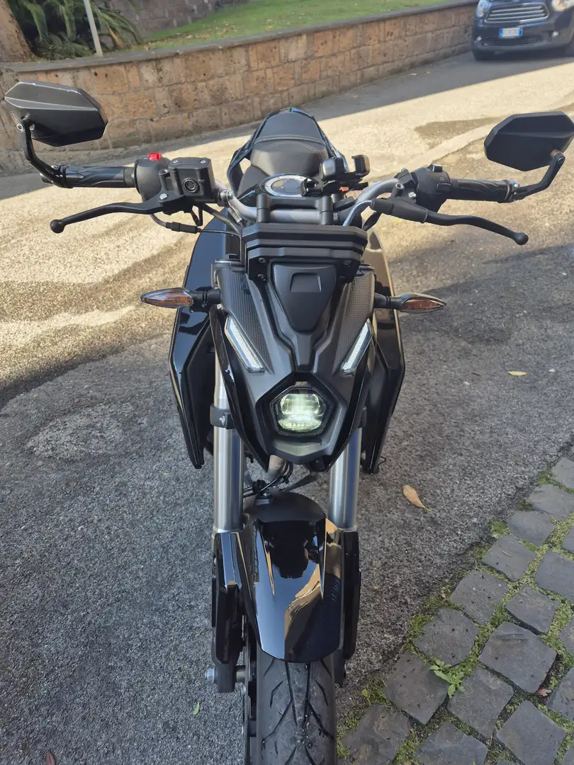 Voge R125 Black - 2