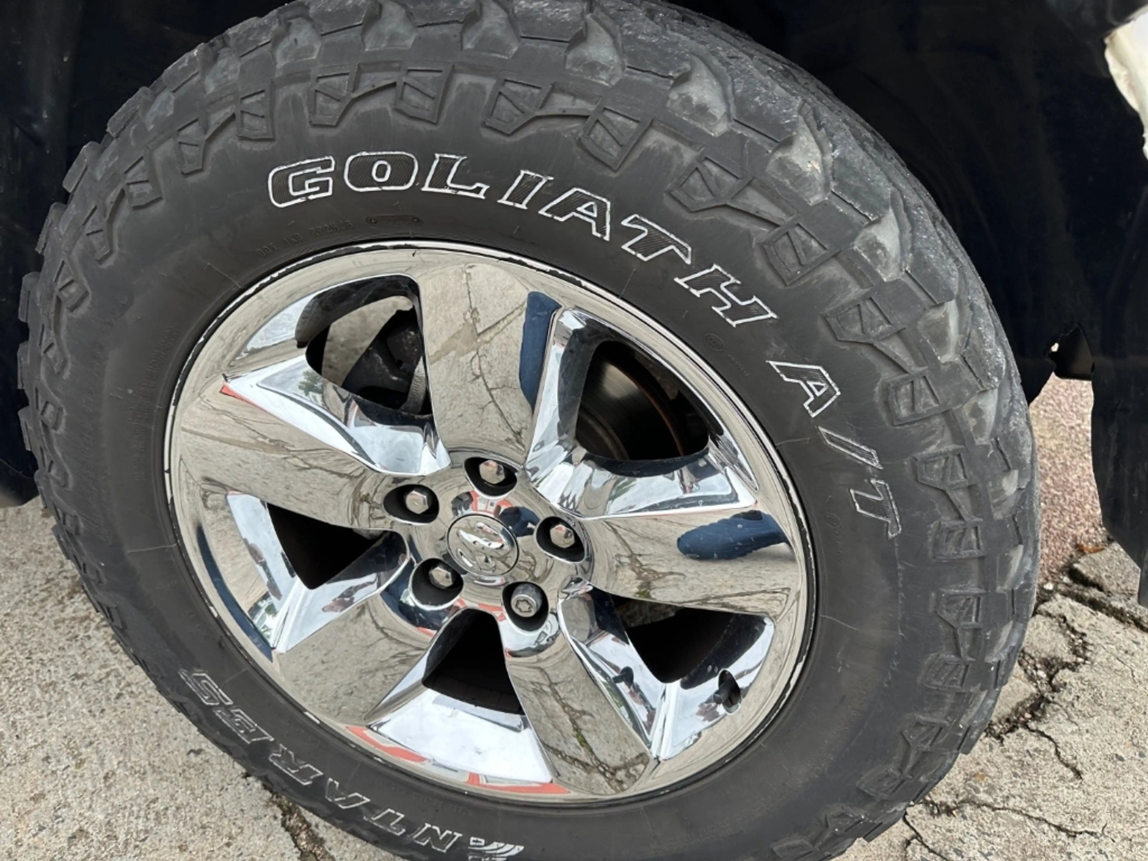 Dodge RAM 1500 4x4 BIGHORN Edition — photo 11