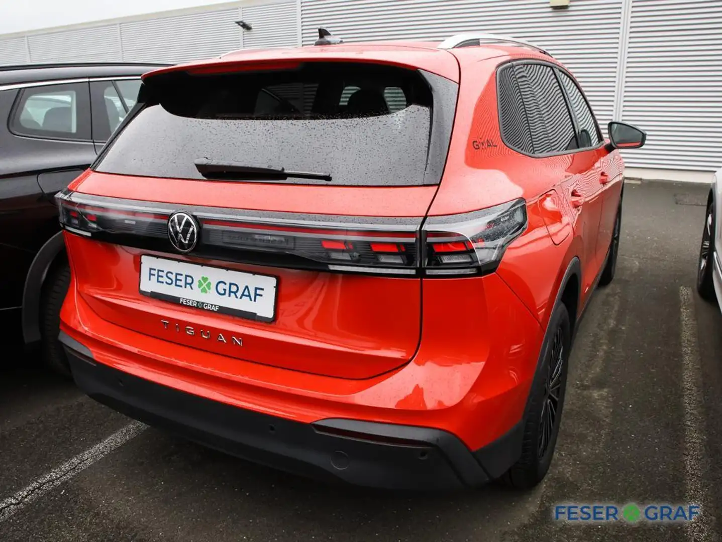Volkswagen Tiguan Goal 2.0 TDI DSG Navi AHK Kamera LED SiHz Rot - 2