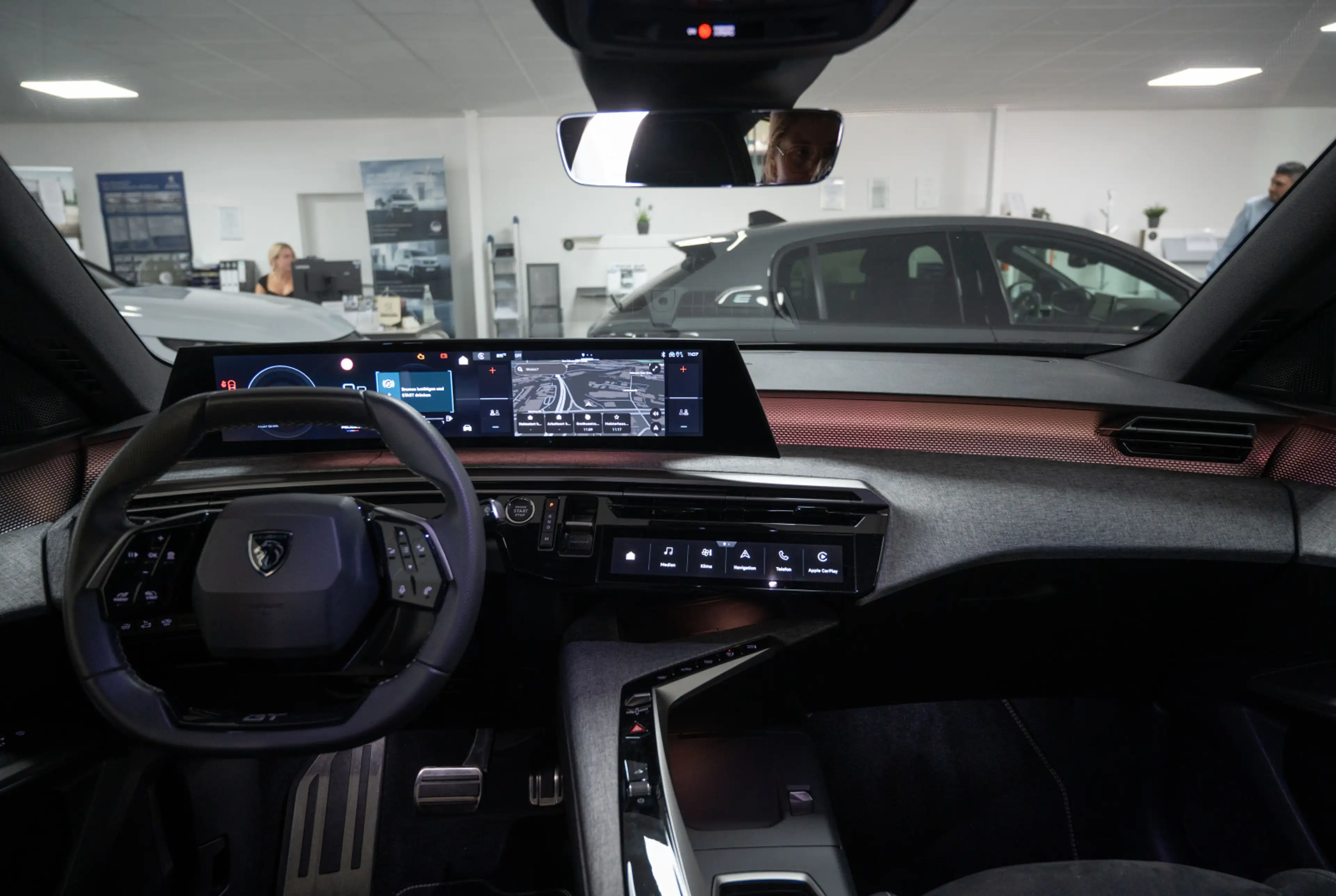 Peugeot 5008 GT HYBRID 145 e-DSC6 — photo 5