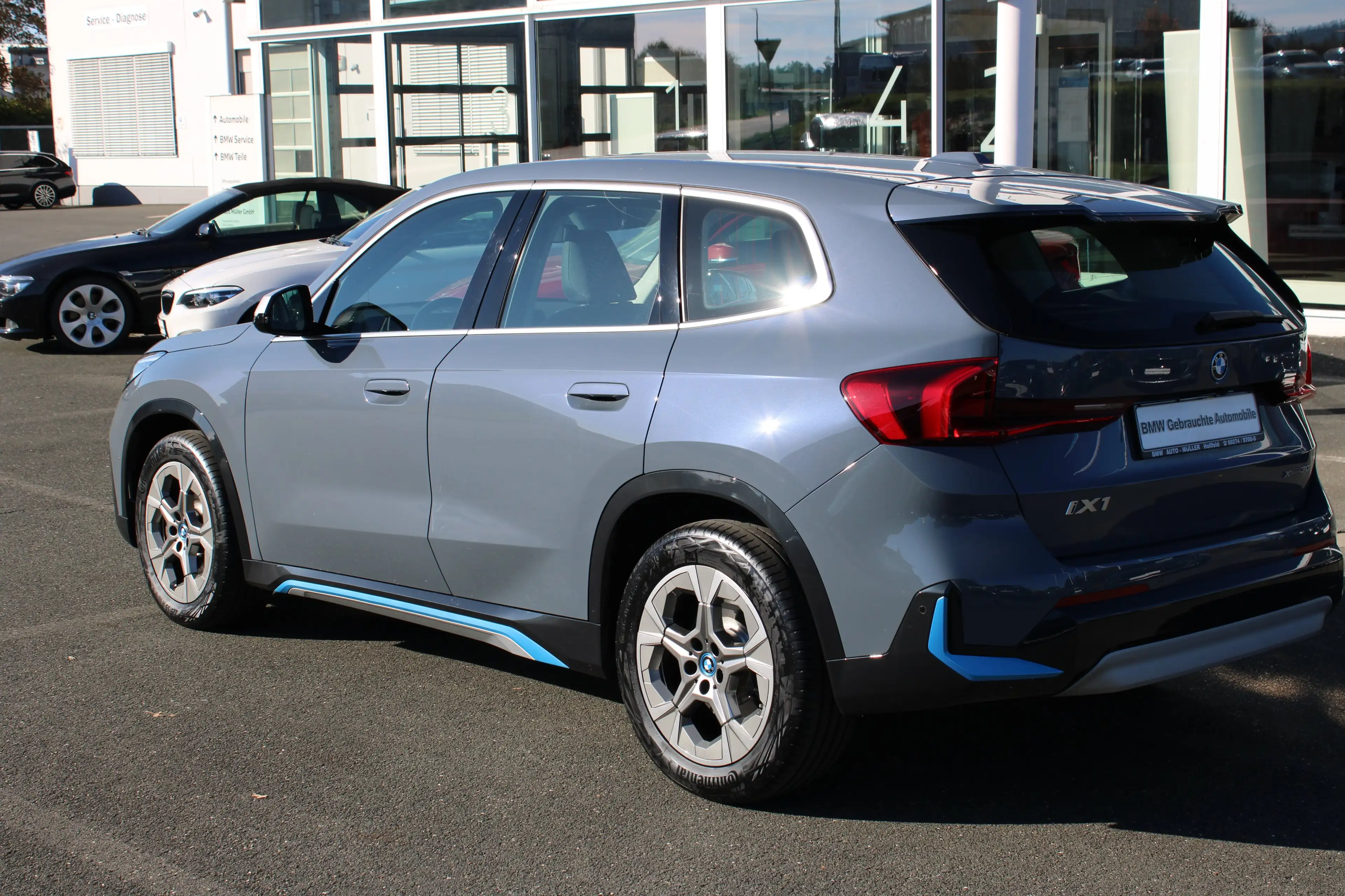BMW iX1 xDrive30 xLine DAB Parkassistent Shz — photo 4