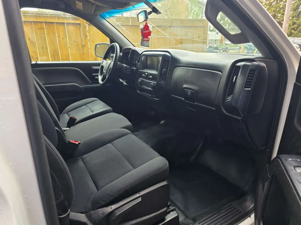 GMC Sierra 1500 снимка GMC Sierra 1500