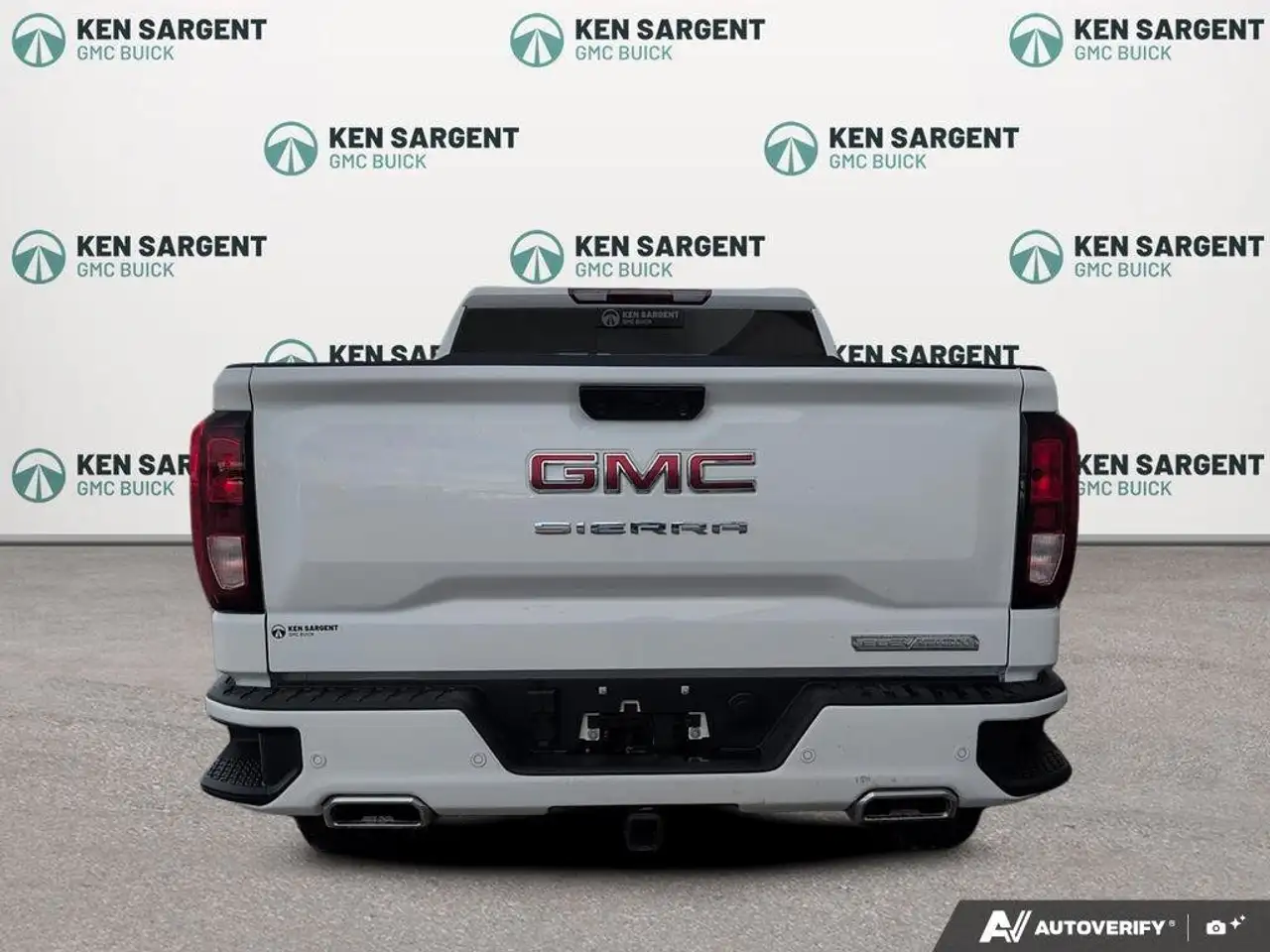 GMC Sierra 1500 снимка GMC Sierra 1500