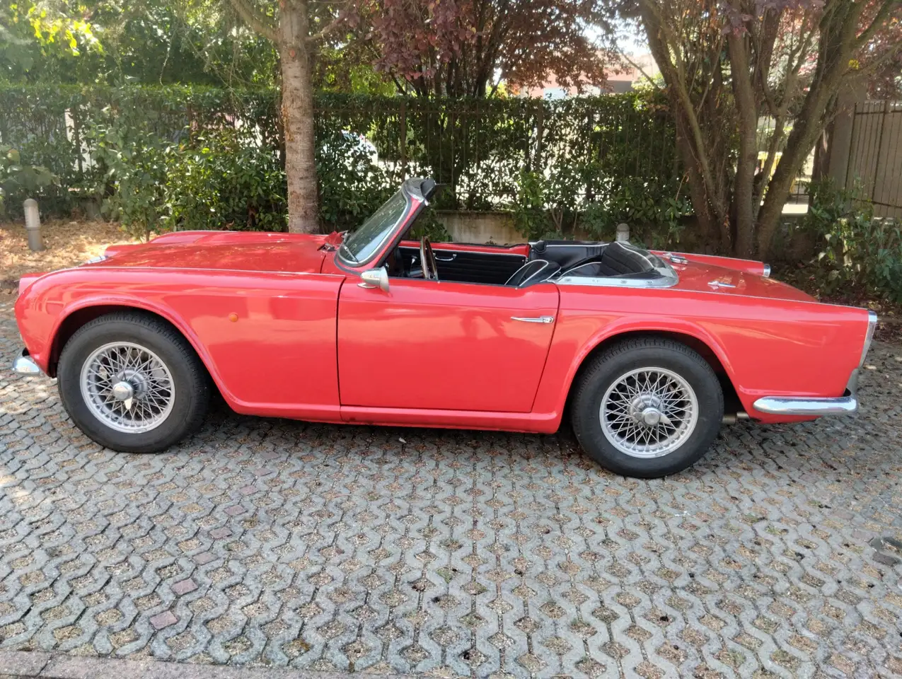 Triumph TR4 VALUTO SCAMBIO - restaurata, foto 4
