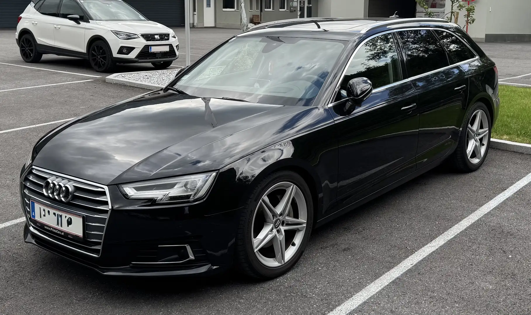 Audi A4 Avant 2,0 TDI Sport S-tronic Schwarz - 1