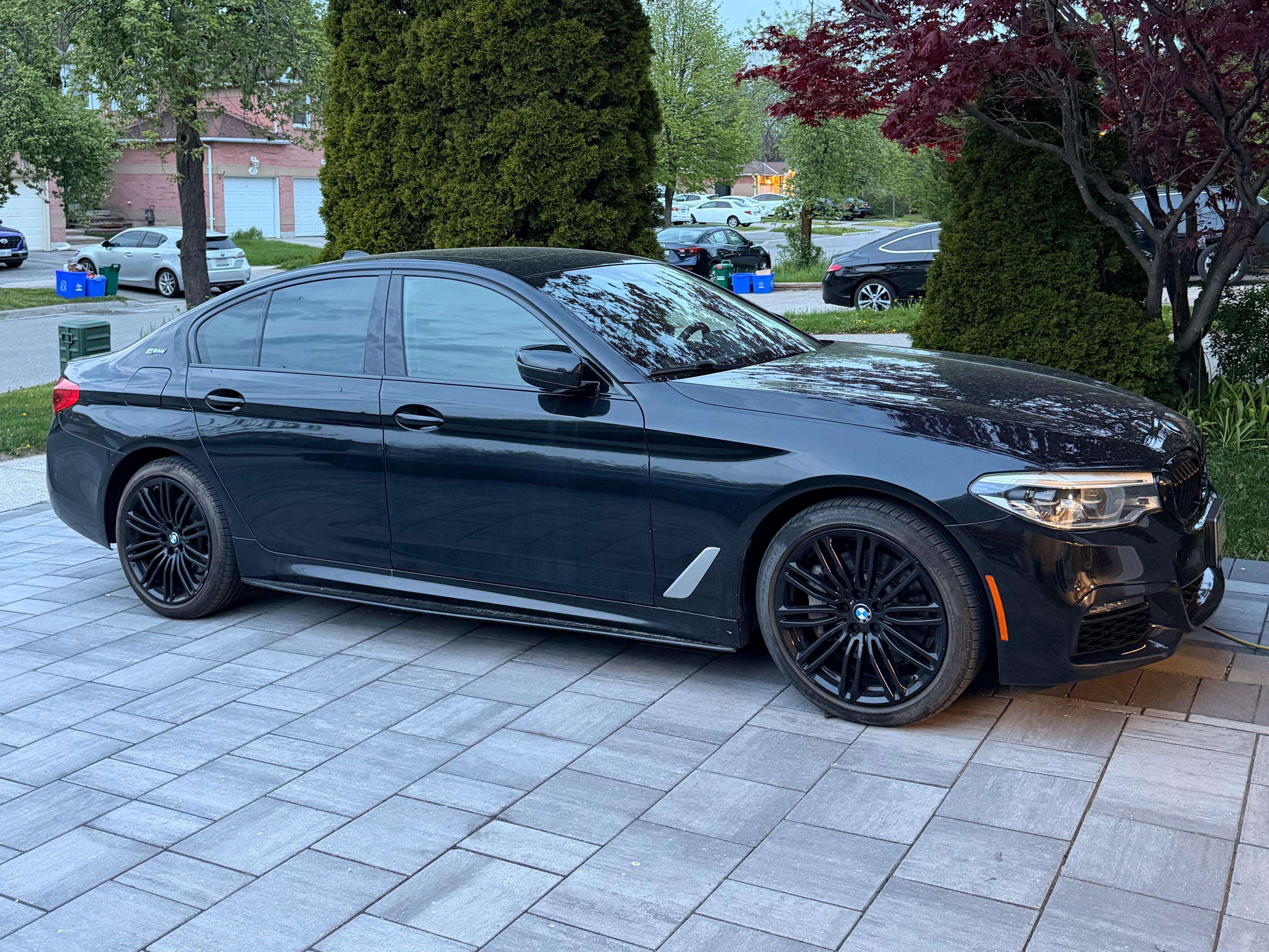 2019 BMW 5 Series xDrive iPerformance