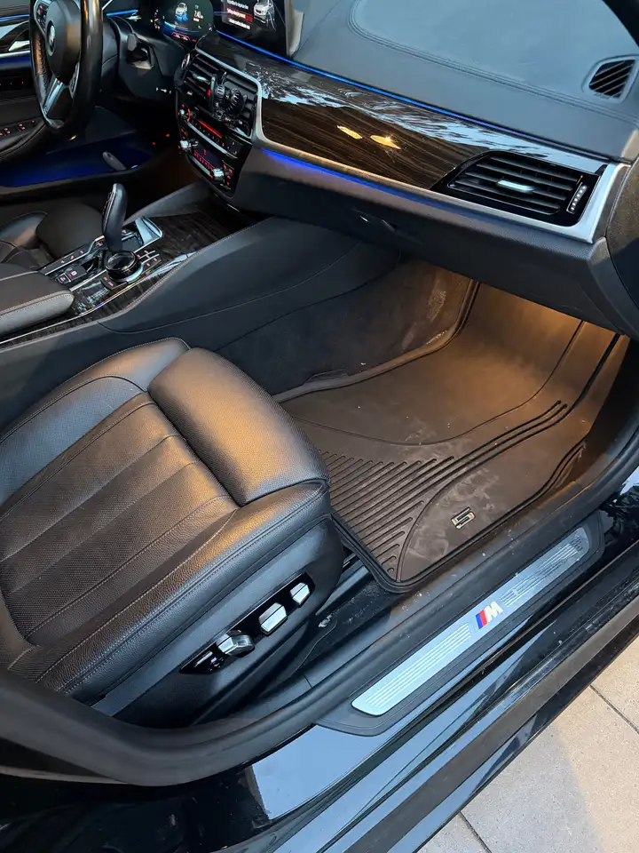BMW 5 Series снимка BMW 5 Series