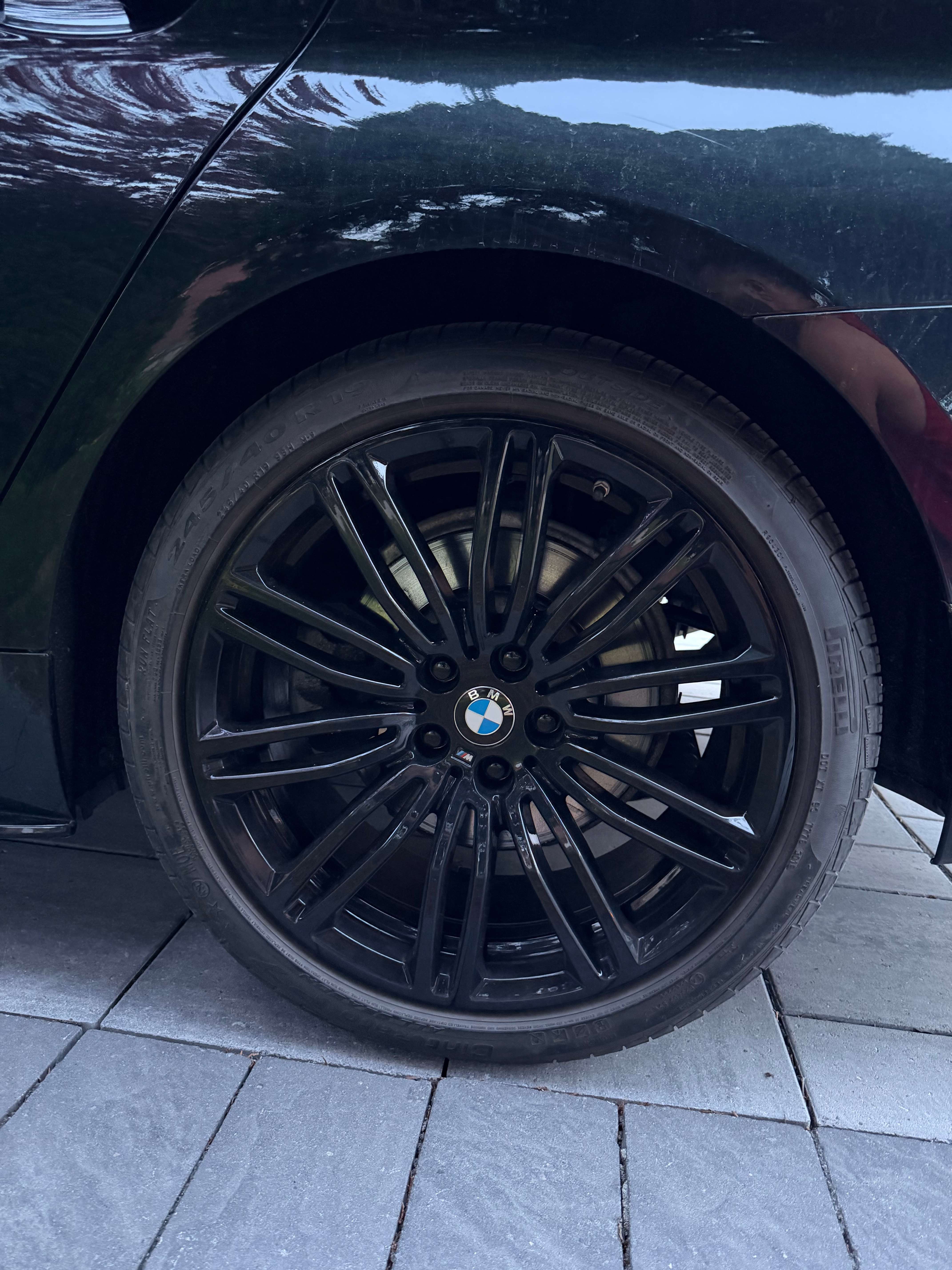 2019 BMW 5 Series xDrive iPerformance alt 3