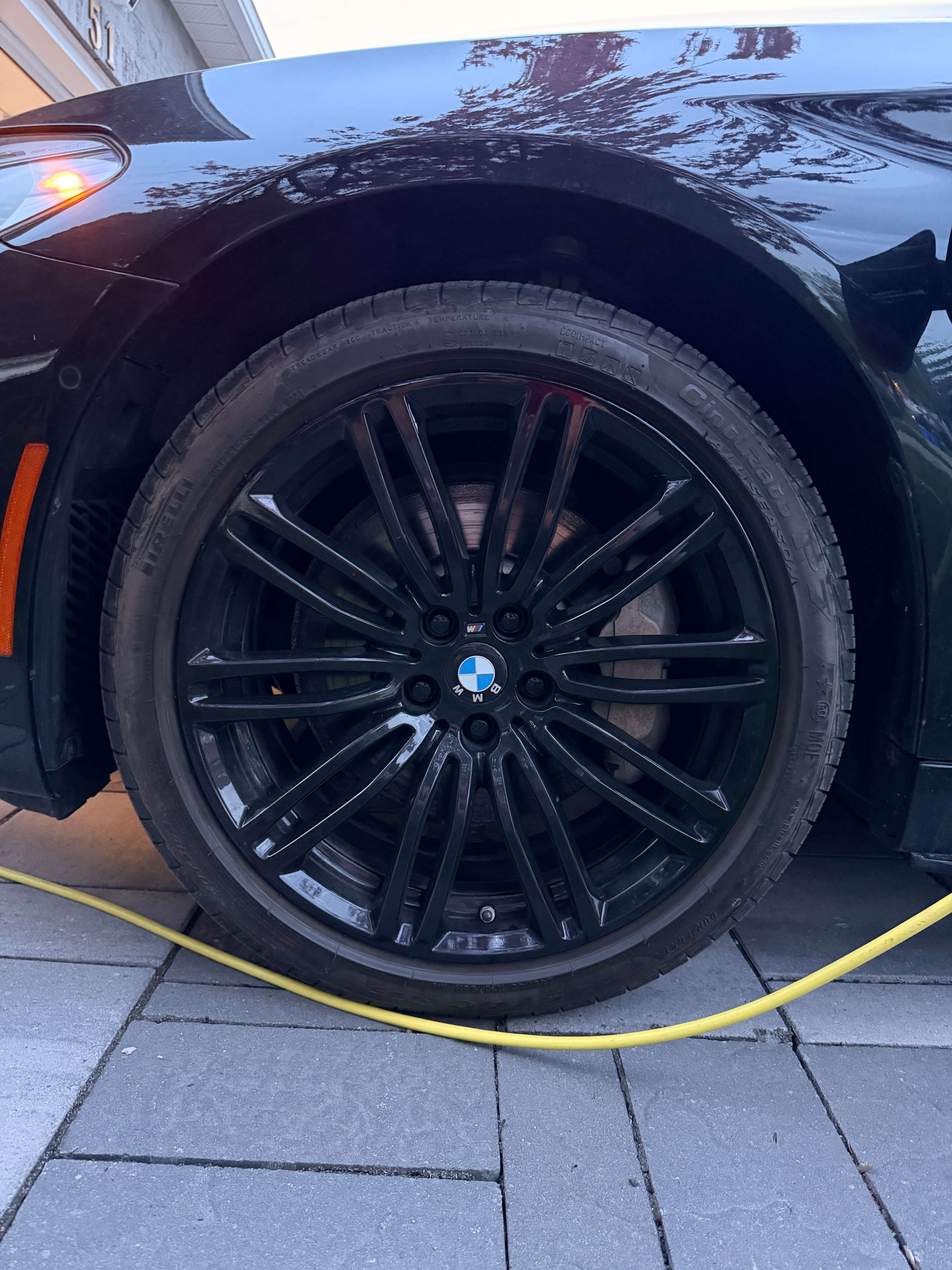2019 BMW 5 Series xDrive iPerformance alt 4