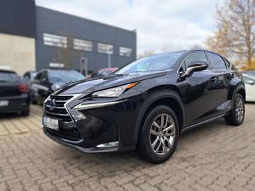 h Executive Line E-FOUR SUV mit Platz