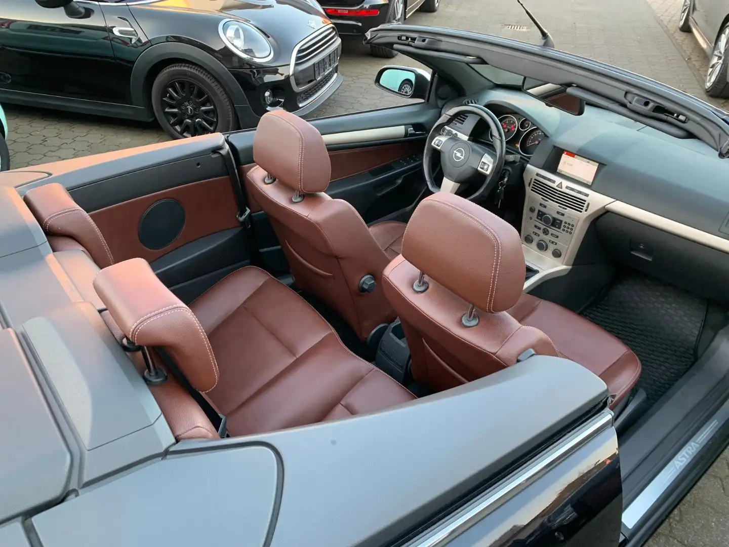 Opel Astra 2.0 Turbo Edition 125kW Noir - 2