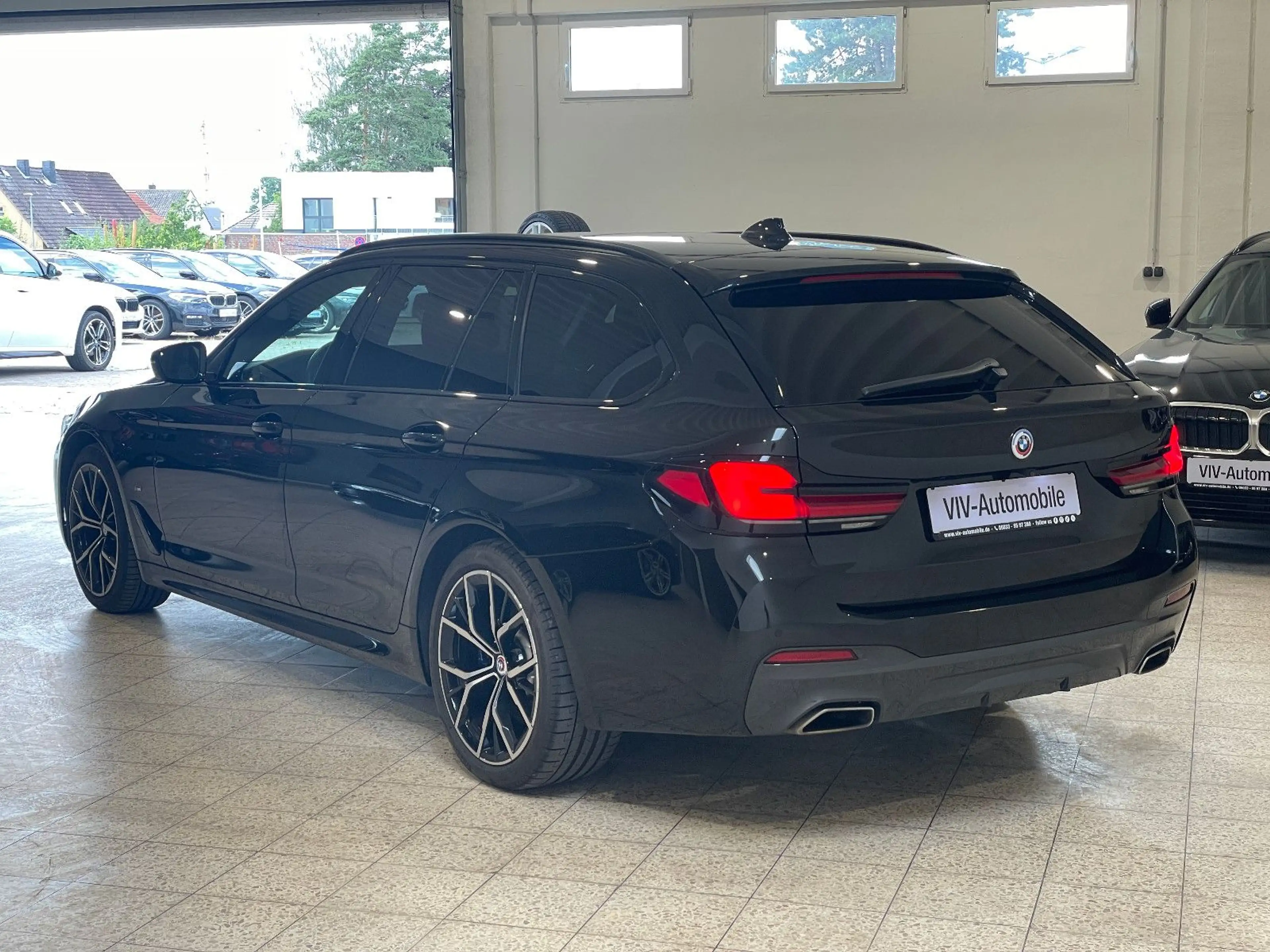 BMW 530 d Touring M Sport Laser*Head-Up*Panorama*AHK* — photo 6