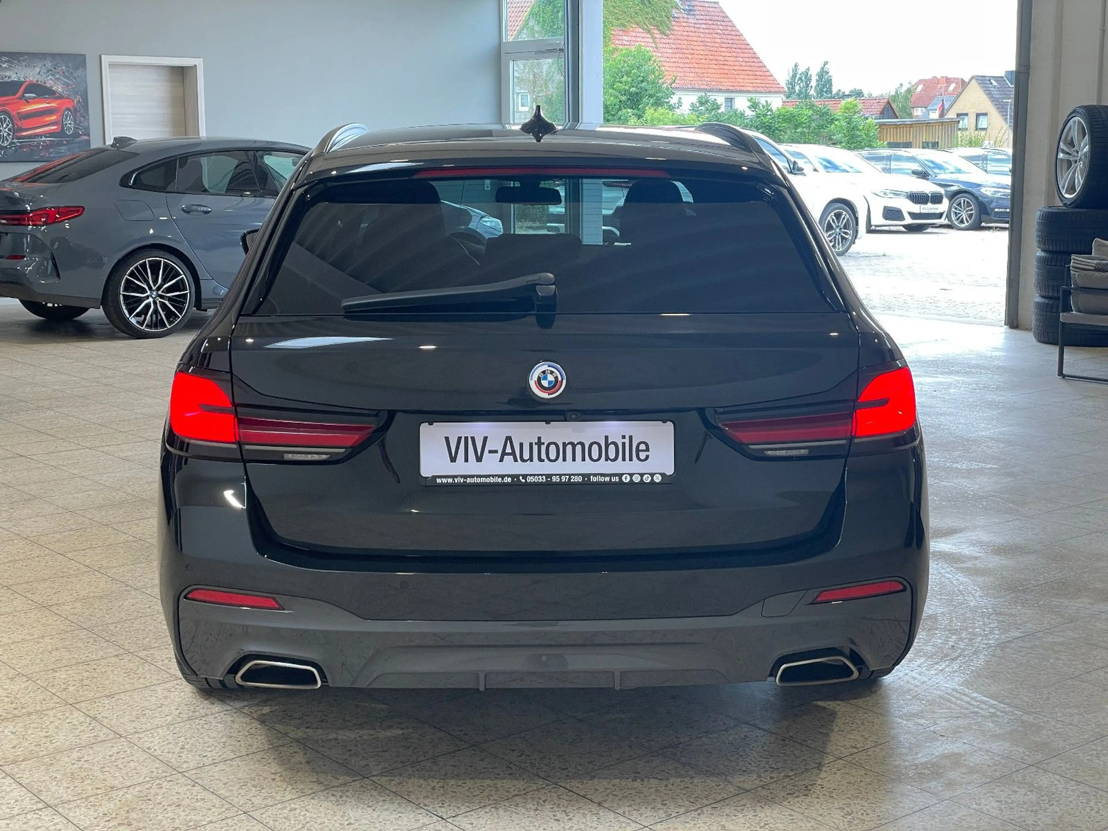 BMW 530 d Touring M Sport Laser*Head-Up*Panorama*AHK* — photo 5