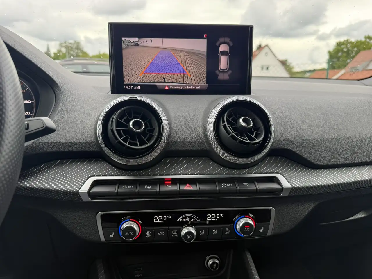 Audi Q2 Advanced 30 TDI AHK eHECK KAM MATRIX PANO S Line I, миниатюра 27