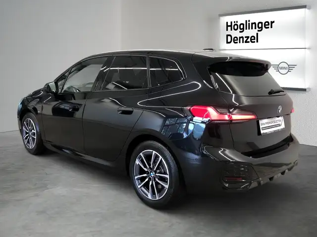 BMW 2 Series view 9
