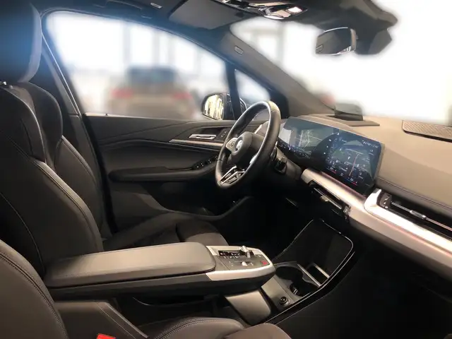 BMW 2 Series view 12