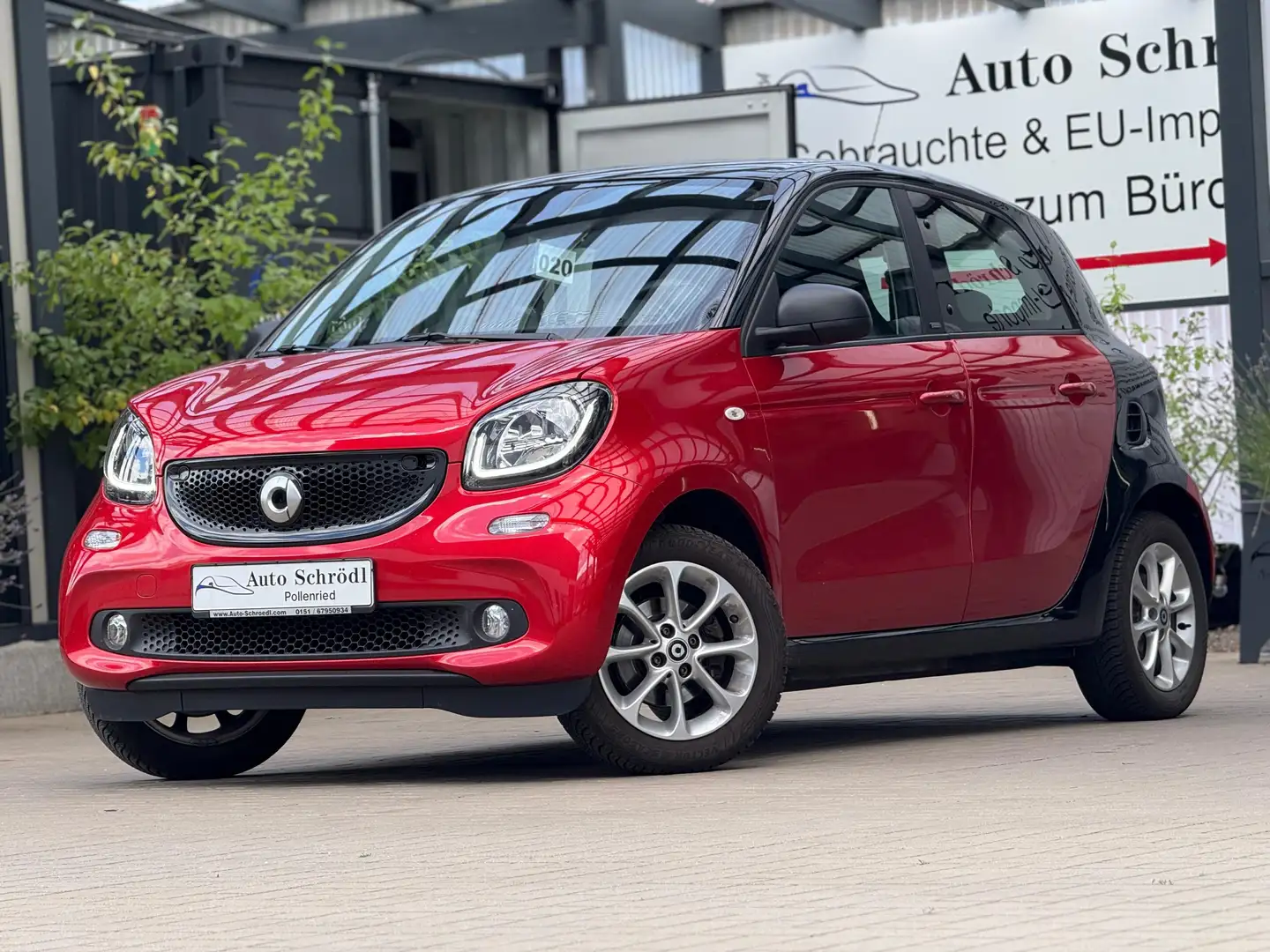 smart forFour Passion 1.0 Twinamic, Navi, Sitzheiz, PDC, Tempom. Rood - 1