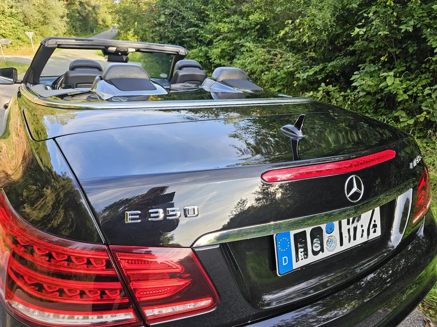 Mercedes-Benz E 320 E 320 Cabrio 7G-TRONIC Schwarz - 2