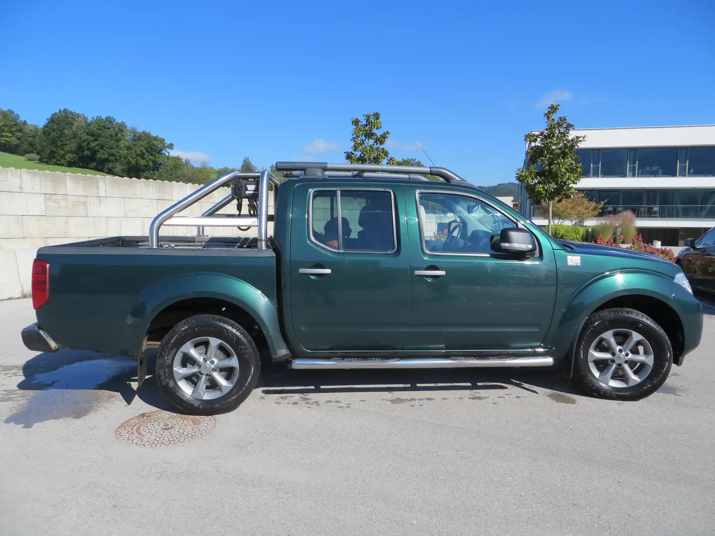 Nissan Navara NP300 Double Cap Platinum EVO 2,5 Grün - 2