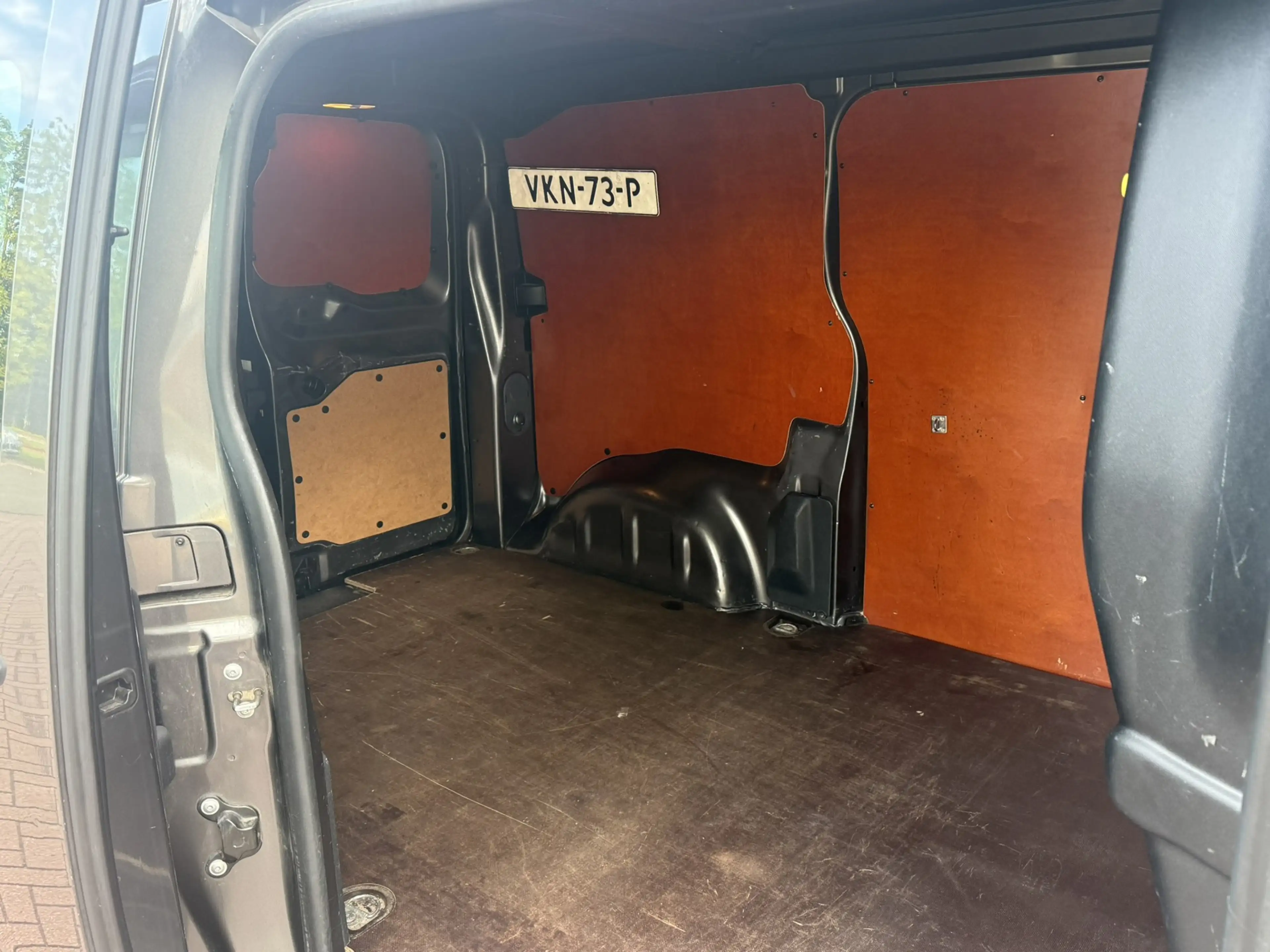 Peugeot Expert 2.0 BlueHDI 120 Standard Grip — photo 23