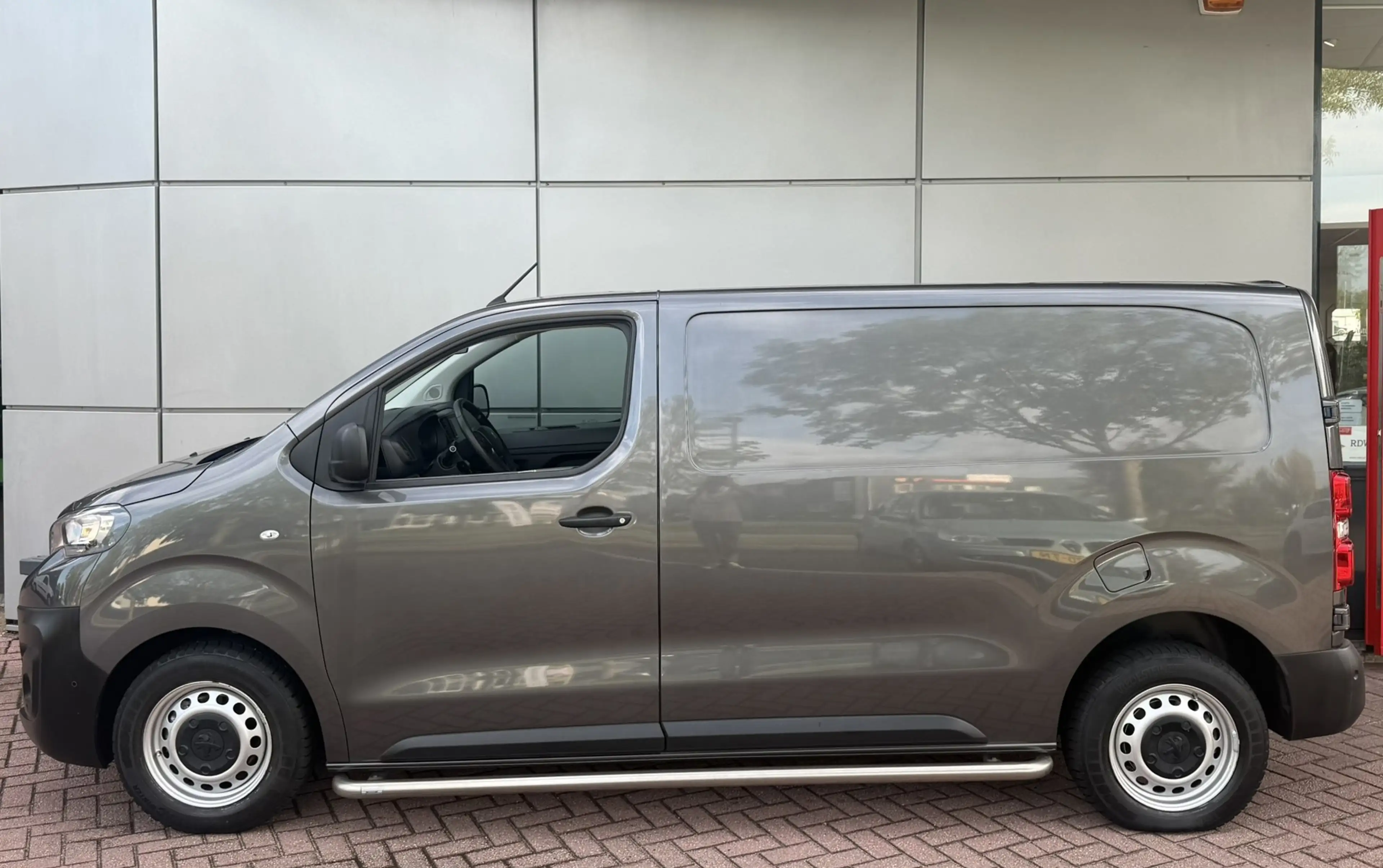 Peugeot Expert 2.0 BlueHDI 120 Standard Grip — photo 2