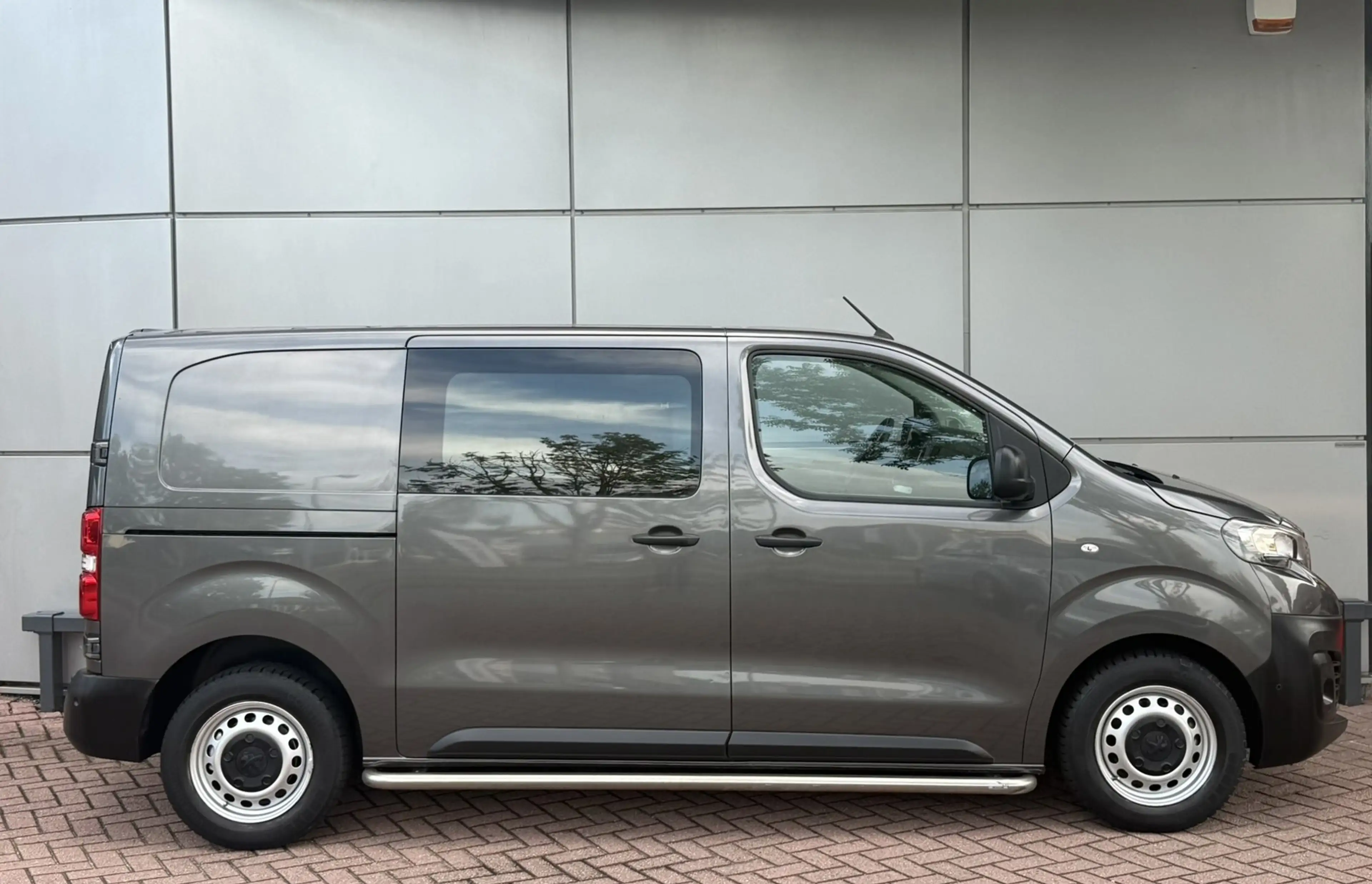 Peugeot Expert 2.0 BlueHDI 120 Standard Grip — photo 5