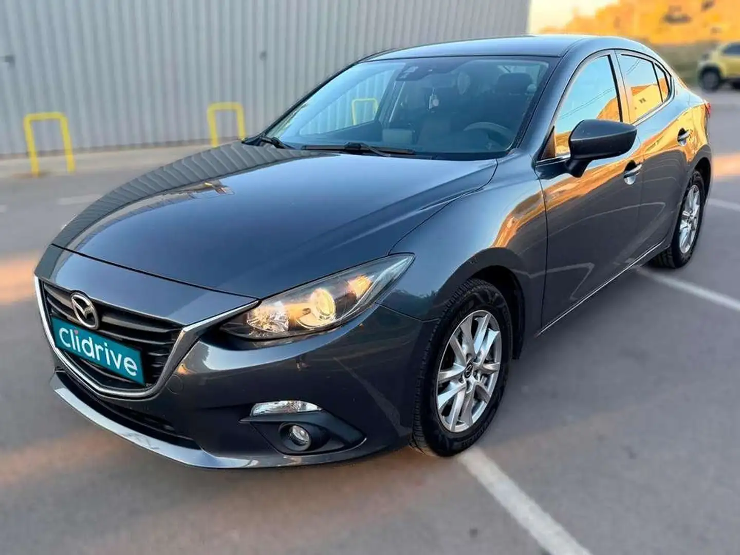 Mazda 3 2.2 Style Confort 110kW Gris - 2