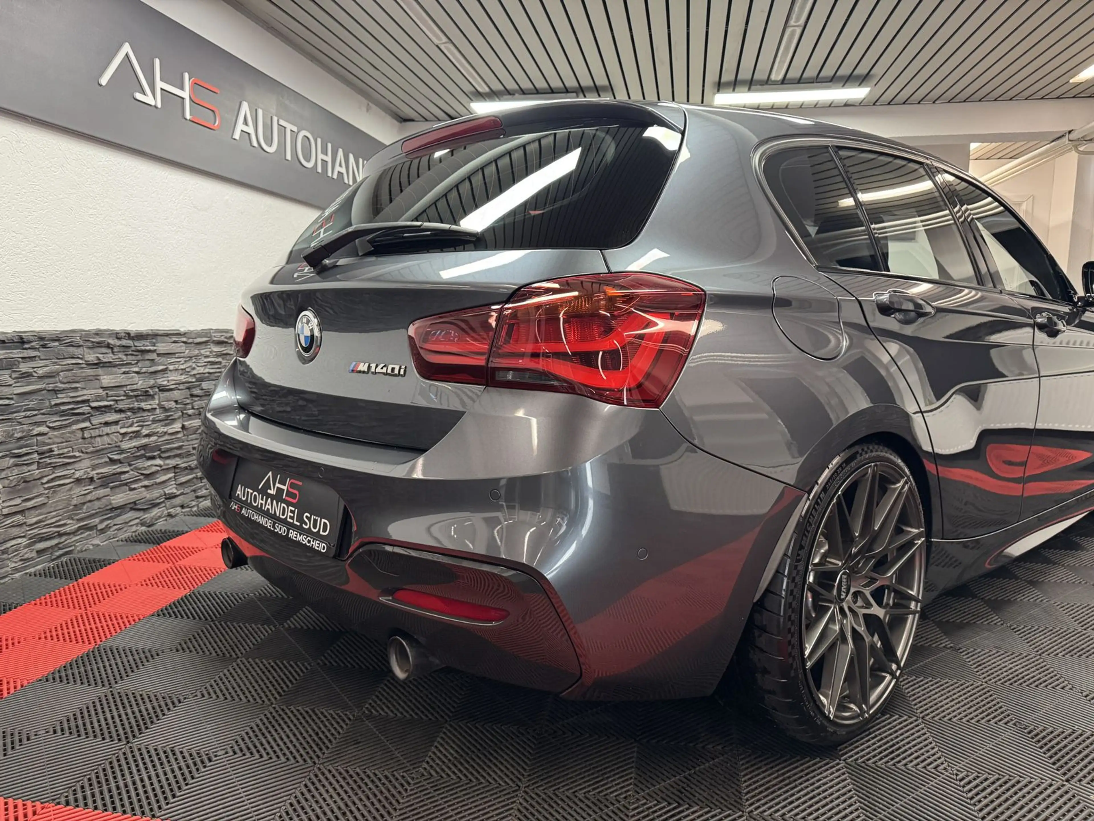 BMW 140 M140 i Special Edition*LEDER*K.GO*ST*19* — photo 6