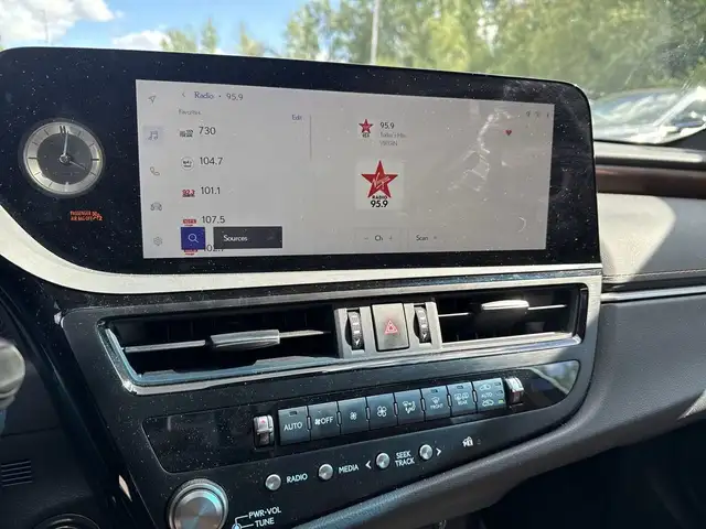 Lexus ES 2025 — photo 5