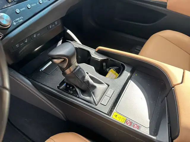 Lexus ES 2025 — photo 7