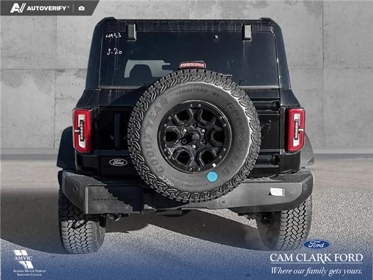 Ford Bronco снимка Ford Bronco